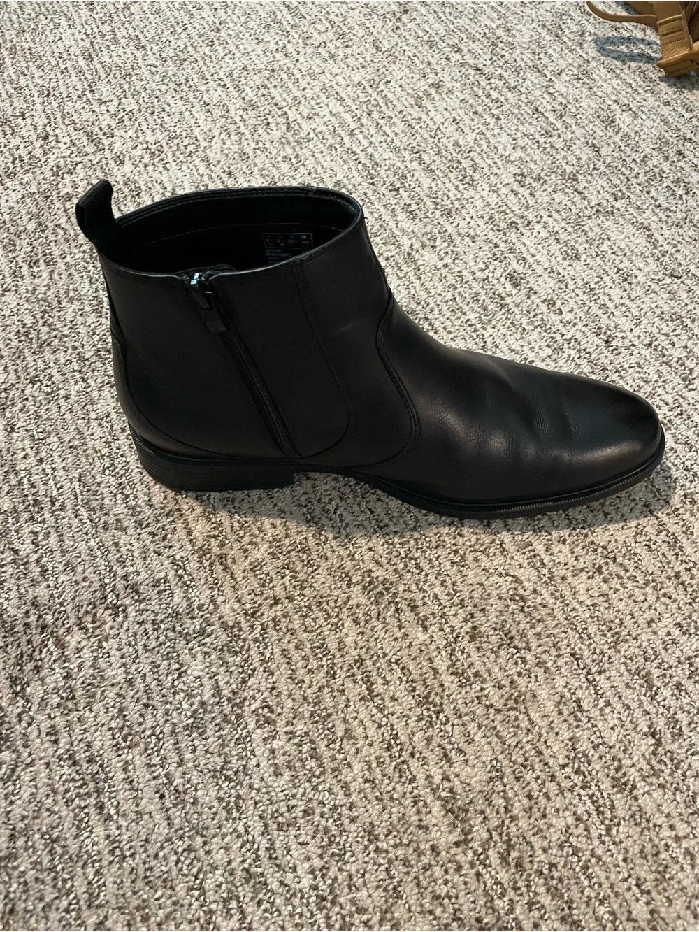 Clarks Steadwell Zip Black Leather Chelsea Ankle Boots, 9.5US